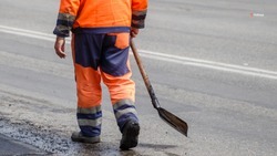 Тротуар по улице Свердлова ремонтируют в городе Ипатово