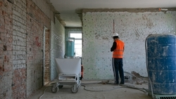 Подрядчик приступил к капремонту школы в посёлке Ипатовского округа