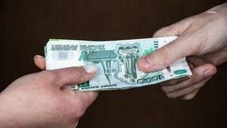 Бывшего начальника налоговой инспекции города Ипатово подозревают во взяточничестве